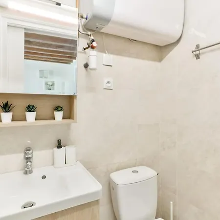 5mn Walk From Oberkampf Metro Station Appartamento Parigi